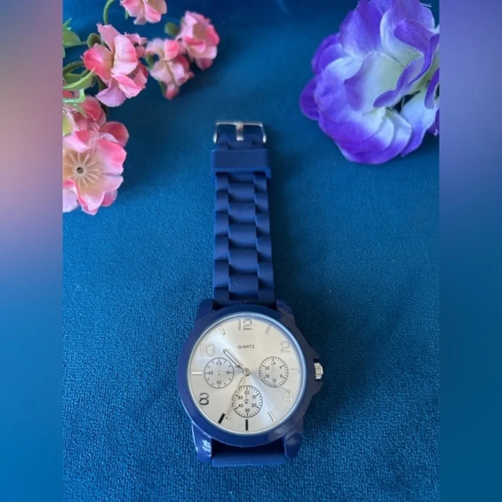 ✨NEW Aeropostale Blue and Gold Watches Modern